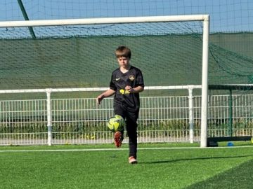 ⚽️ 𝗦𝗧𝗔𝗚𝗘 𝗙𝗢𝗢𝗧 𝗣𝗔𝗖 𝗩𝗔𝗖' 𝗣𝗔̂𝗤𝗨𝗘𝗦 ⚽️

😎 Retour en images sur nos deux premiers jours de stage. 

🤍❤️ Nous profitons actuellement de la séance d'entraînement du...