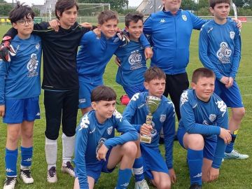 ⚽️ 𝙀𝘾𝙊𝙇𝙀 𝘿𝙀 𝙁𝙊𝙊𝙏 ⚽️

Super tournoi pour nos 𝗨𝟭𝟯𝗗 à l’𝗘𝗦 𝗟𝗼𝗰𝗺𝗮𝗿𝗶𝗮 ce week-end ! ⚽

Ils ont tout donné sur le terrain et terminent 5ème sur 14 équipes 💪

Bravo...