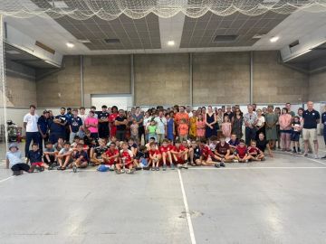 ⚽️ 𝗦𝗧𝗔𝗚𝗘 𝗣𝗔𝗖 𝗩𝗔𝗖’ 𝟭 - 𝗘́𝗧𝗘́ 𝟮𝟬𝟮𝟱 ⚽️

Clap de fin pour cette première semaine de stage 🙌

Une belle clôture partagée avec les familles et quelques récompenses...
