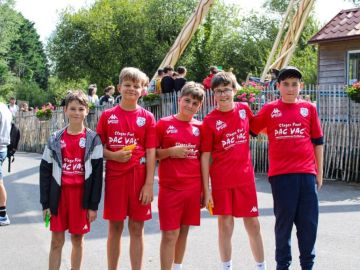 ⚽️ 𝗦𝗧𝗔𝗚𝗘 𝗣𝗔𝗖 𝗩𝗔𝗖’ 𝟯 - 𝗘́𝗧𝗘́ 𝟮𝟬𝟮𝟱 ⚽️

Hier, nos jeunes ont passé la journée au Parc d'attractions La Récré des 3 Curés ! 🎢
Des rires, des manèges et plein de...