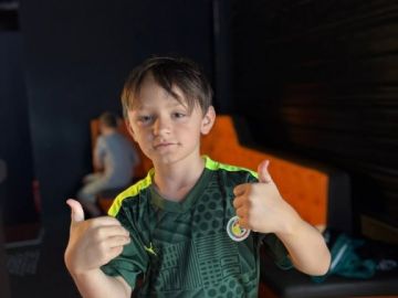 ⚽️ 𝗦𝗧𝗔𝗚𝗘 𝗣𝗔𝗖 𝗩𝗔𝗖’ 𝟰 - 𝗘́𝗧𝗘́ 𝟮𝟬𝟮𝟱 ⚽️

Hier après-midi, pause fun pour nos stagiaires au SpeedPark Brest 🎳

Un moment de fun autour d’une partie de bowling...