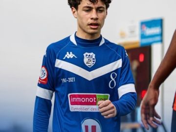 ⚽️𝗥𝗘́𝗚𝗜𝗢𝗡𝗔𝗟𝗘 𝟮⚽️

Voici les 14 joueurs sélectionnés pour affronter l'𝗘𝗔 𝗦𝘁 𝗥𝗲𝗻𝗮𝗻 lors de cette 13ème journée de Championnat.🔥

➡️ Rendez-vous à 𝟭𝟱𝗵𝟯𝟬 au...