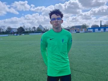 Notre tout nouveau jeune arbitre  Evan Put-Créach continue son apprentissage. il était ce week-end à Milizac pour le match U15 D2 entre SP Milizac et GDR...