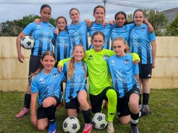 Les U11 et U13 filles du groupement étaient présentes au tournoi de Lannilis !

Les U11 ont été éliminées en Quart de finale 

Alors que les U13 ont perdu...
