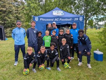 ⚽🌸𝗖𝗛𝗔𝗟𝗟𝗘𝗡𝗚𝗘 𝗗𝗨 𝗣𝗥𝗜𝗡𝗧𝗘𝗠𝗣𝗦 𝗨𝟭𝟬🌸⚽

Félicitations à nos 𝗨𝟭𝟬 qui étaient présents au Challenge du Printemps. Ils se sont hissés à la deuxième place derrière le FC...
