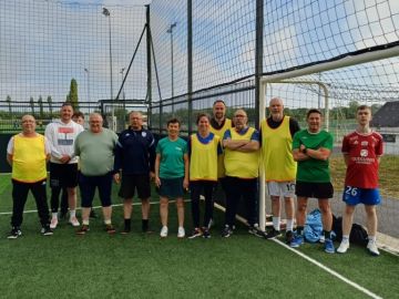 💪⚽ 𝙇𝙀 𝙁𝙊𝙊𝙏𝘽𝘼𝙇𝙇 𝘼𝙐𝙏𝙍𝙀𝙈𝙀𝙉𝙏 𝘼𝙐 𝙋𝘼𝘾 ⚽💪

Au Plouzané Athletic Club, le football ne se limite pas au grand rectangle vert ! 🟩

Chaque jeudi soir, le 𝗙𝗼𝗼𝘁 𝗲𝗻...